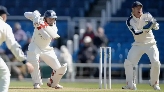 Ian Westwood of Warwickshire bats during day one of the County Championship Division One match between Yorkshire and Warwickshire