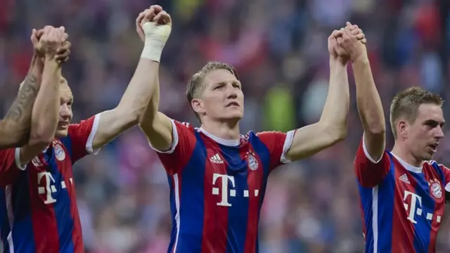 Bayern players celebrate