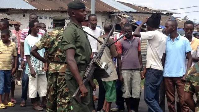 Security forces and protesters in Bujumbura, Burundi on 29 April 2015