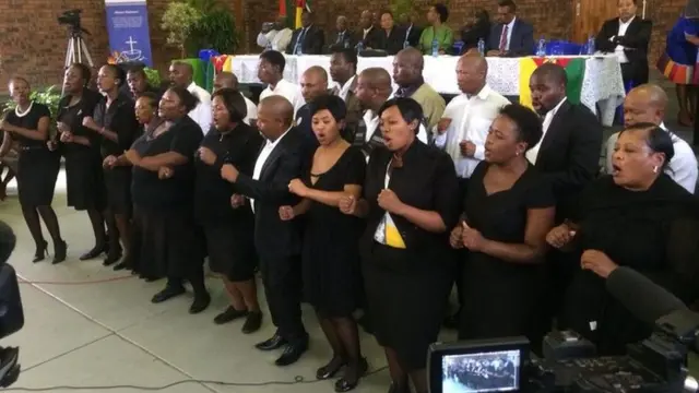 Choir at memorial 29 April 2015