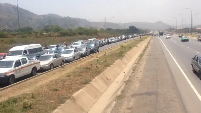 Fuel queues in Abuja