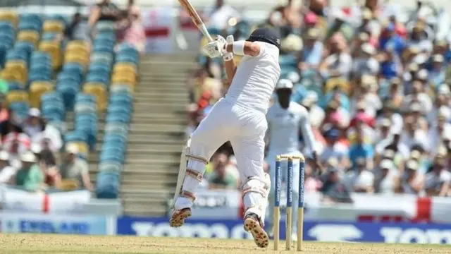 Jonathan Trott