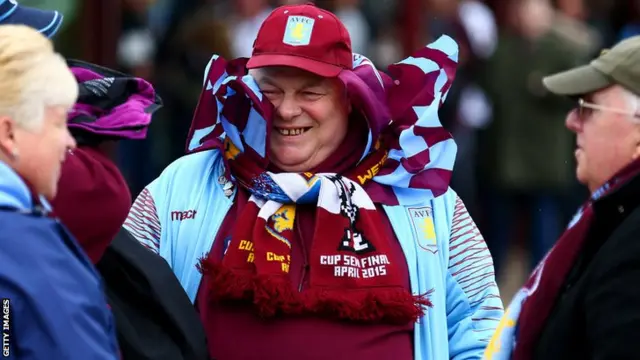 A Villa fan