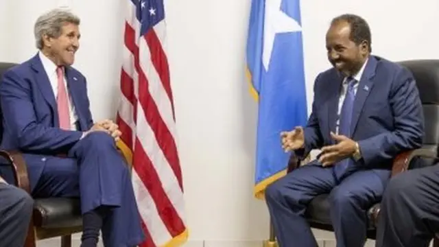 US Secretary of State John Kerry meets President Hassan Sheikh Mohamud