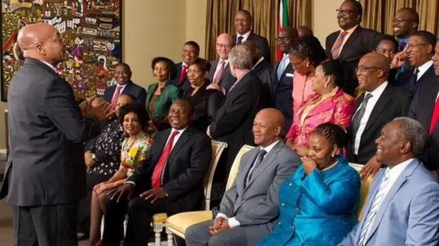 President Zuma talking to his cabinet