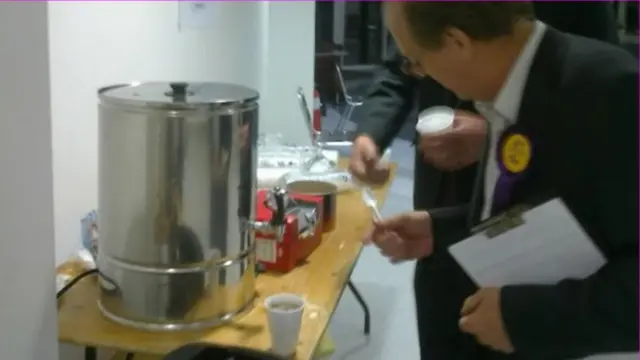 The tea urn at the Norwich North count