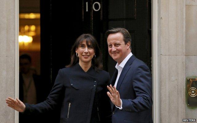 Camerons back at Downing Street