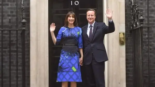 David Cameron enters Downing Street