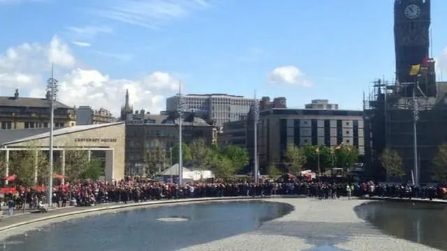 Crowds at service