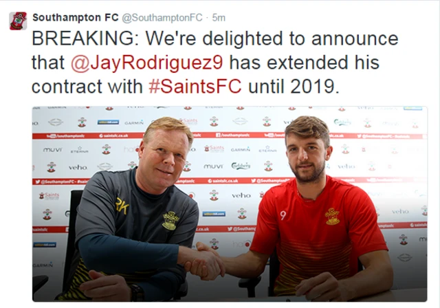 Jay Rodriguez (right) with Ronald Koeman