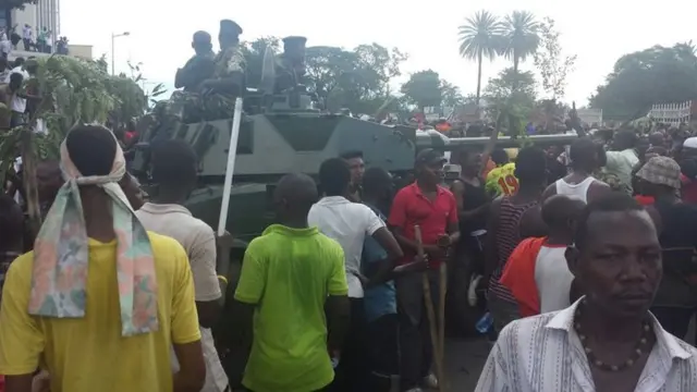 Protesters in Burundi 13 May 2015