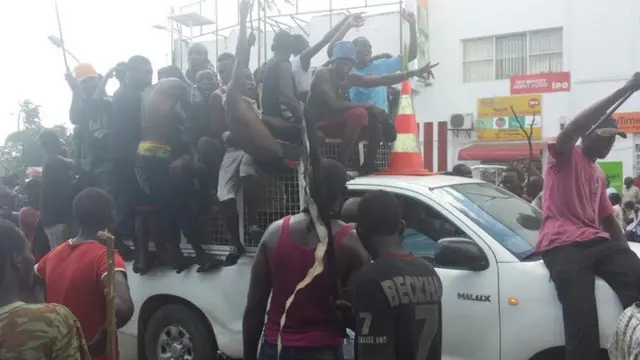 Protesters in Burundi 13 May 2015