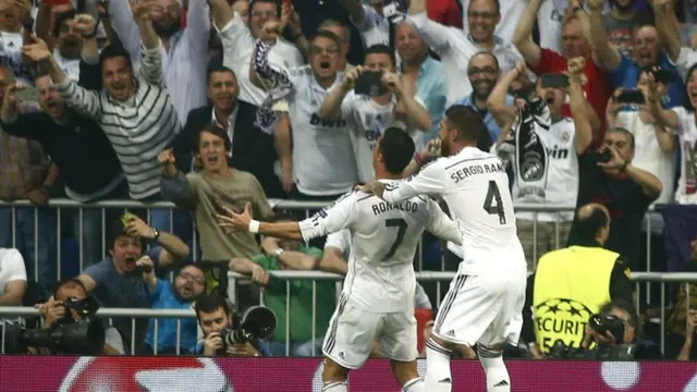 Ronaldo and Romas celebrate in front of fans