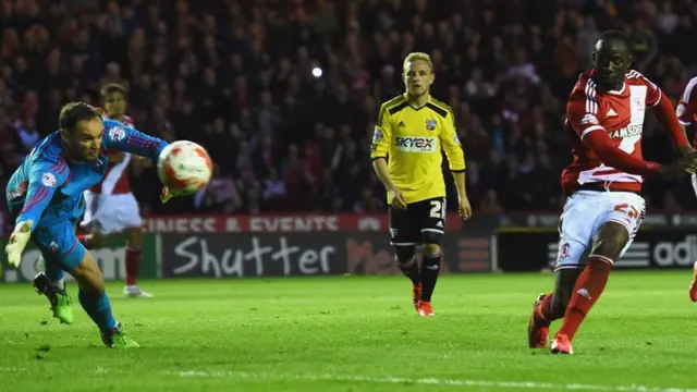 Albert Adomah scores