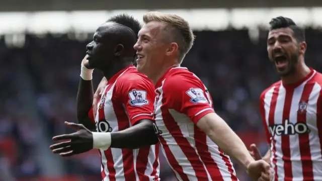 Sadio Mane celebrates