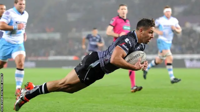 Rhys Webb dives over to score for Ospreys against Glasgow