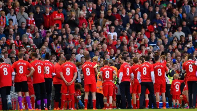 Fans and players tribute to Steven Gerrard