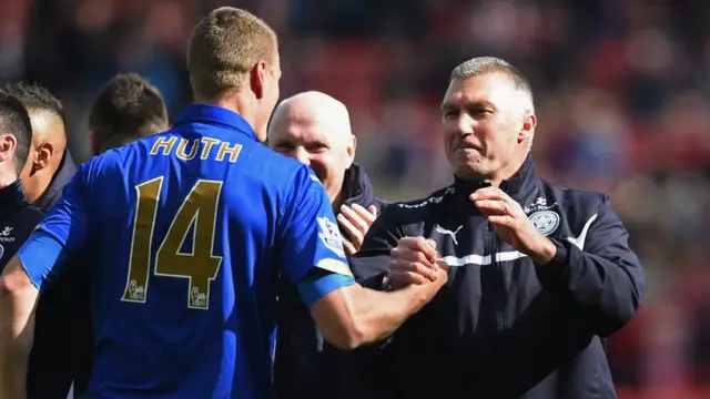 Leicester manager Nigel Pearson (right) with defender Robert Huth