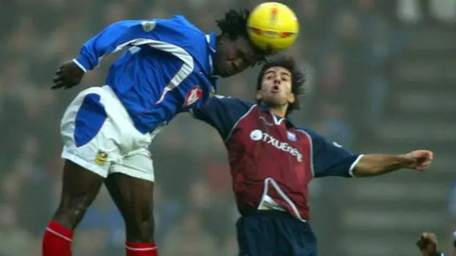 Linvoy Primus (left)