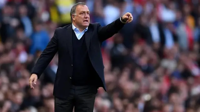 Sunderland manager Dick Advocaat