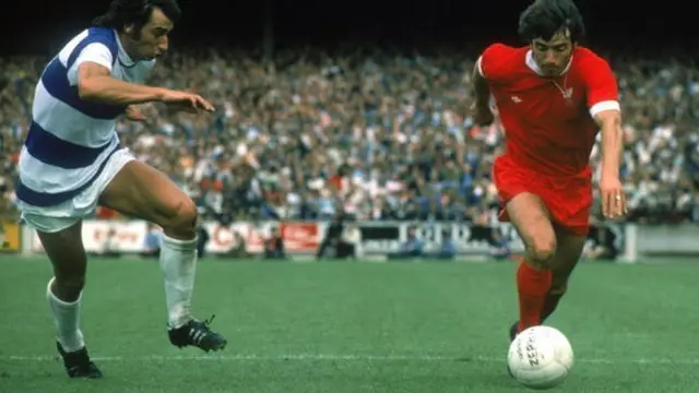 Former Liverpool player Kevin Keegan (right)