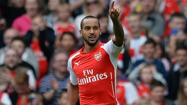 Theo Walcott celebrates