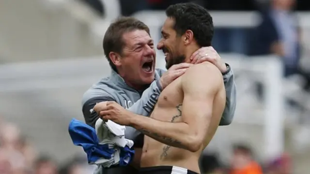 Newcastle coach John Carver and midfielder Jonas Gutierrez