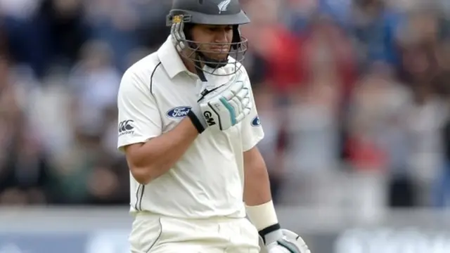 Ross Taylor leaves the field