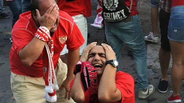 A Sevilla fan