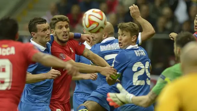 Sevilla and Dnipro players