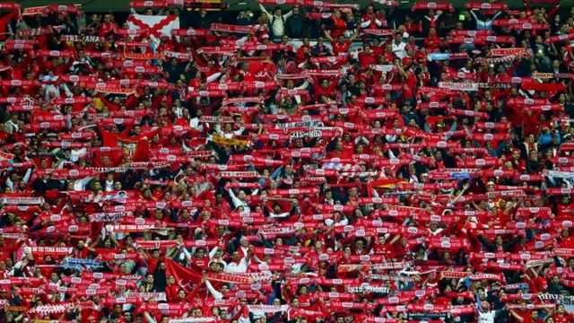 Sevilla fans