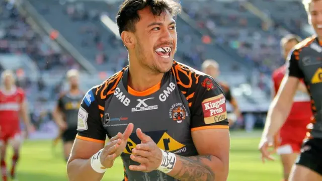 Denny Solomona