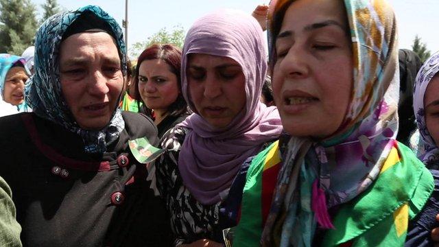 Kurdish women at funeral