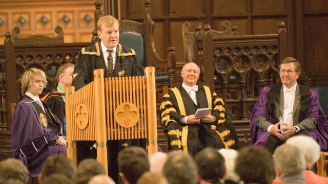 Charles Kennedy speaking at Glasgow University