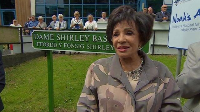 Shirley Bassey