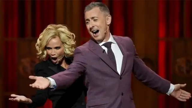 Tony award hosts Alan Cumming and Kristin Chenoweth