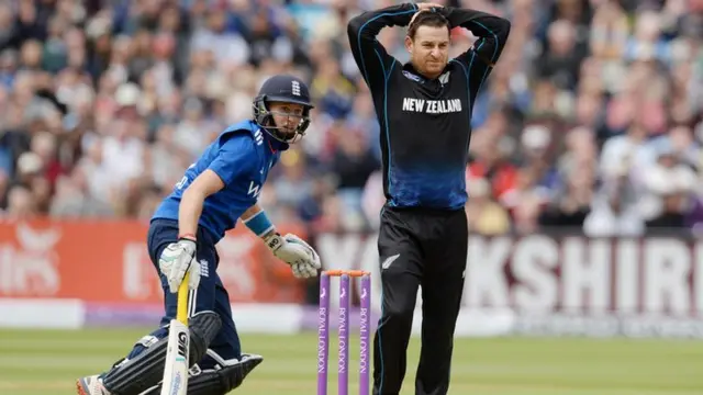 Nathan McCullum looks dejected