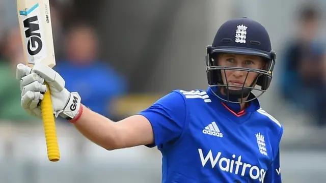 Joe Root celebrates