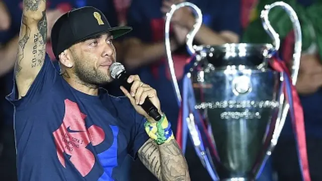 Barcelona defender Dani Alves