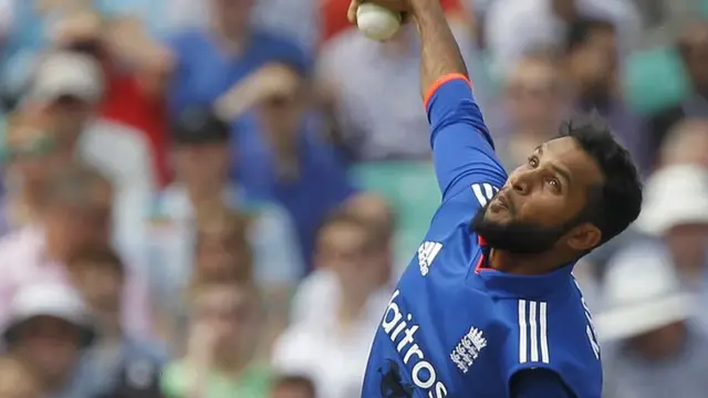 Adil Rashid bowls