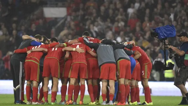 Wales players huddle