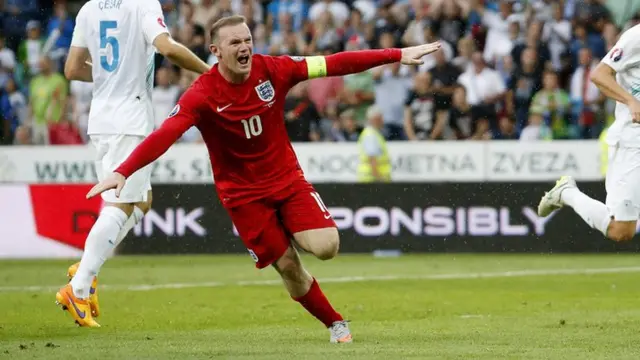 Wayne Rooney celebrates