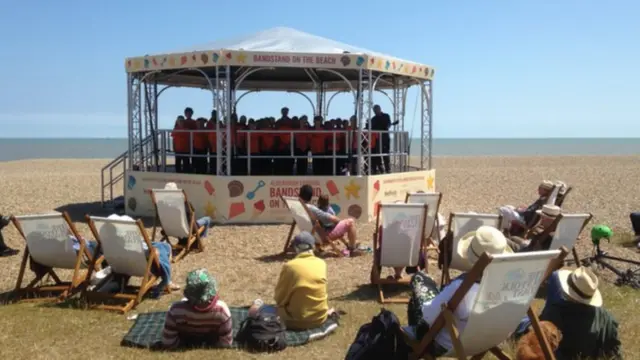 St Pancras Primary School, Ipswich on Aldeburgh beach