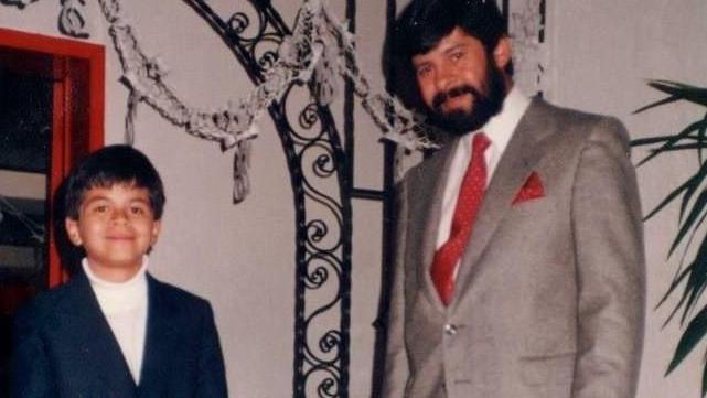 A young Gonzalo Rojas with his father of the same name