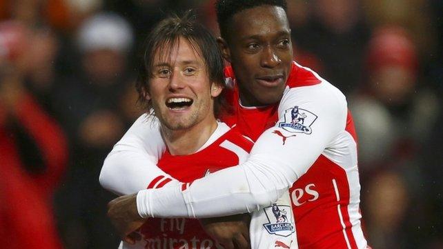 Tomas Rosicky celebrates