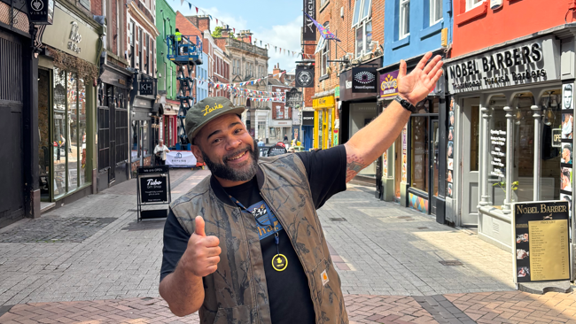 Threadz - run by Danny Drummond - has been painted yellow.