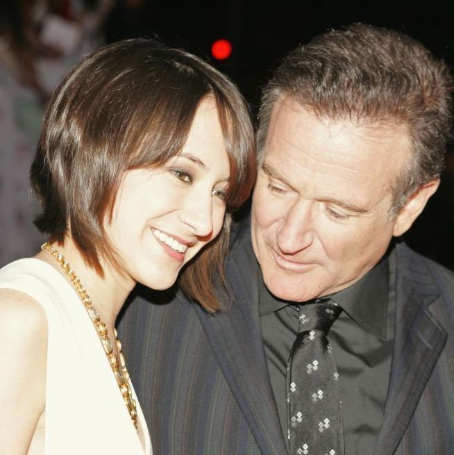 Zelda and Robin Williams smiling together in 2007 at the People's Choice Awards 