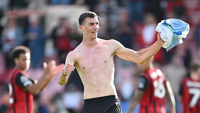 Veljko Milosavljevic celebrates