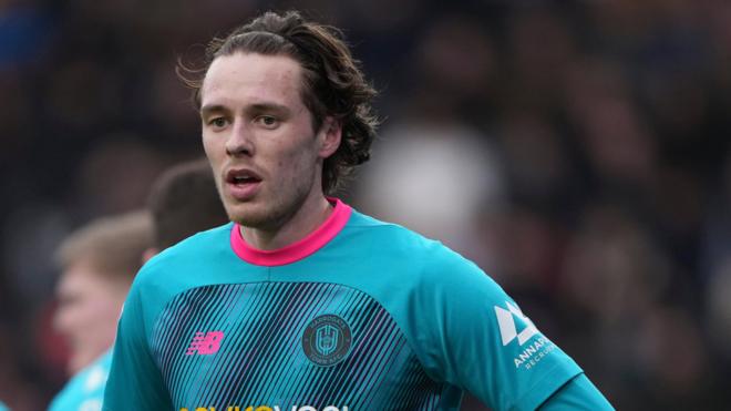 Walsall Sign Winger Reece Smith from Harrogate Town