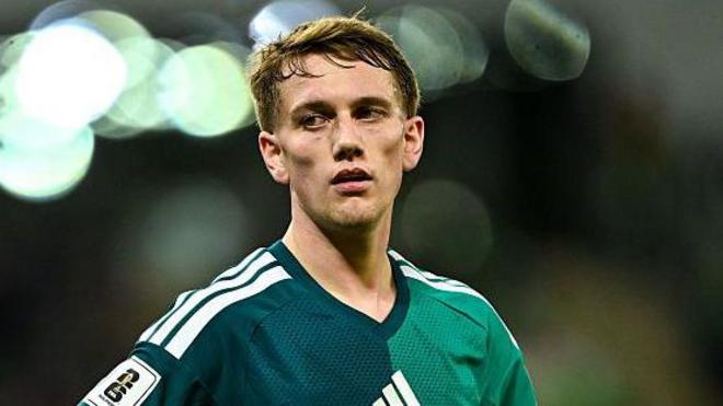 Stoke City Signs Galbraith from Swansea for £10m